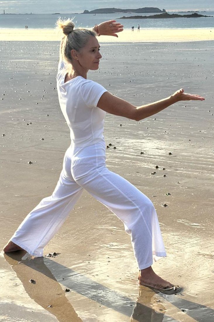 Carole Berthelot pratiquant le Tai Chi